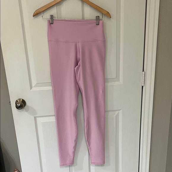 ALO Yoga Pants - Alo Yoga Airlift leggings
